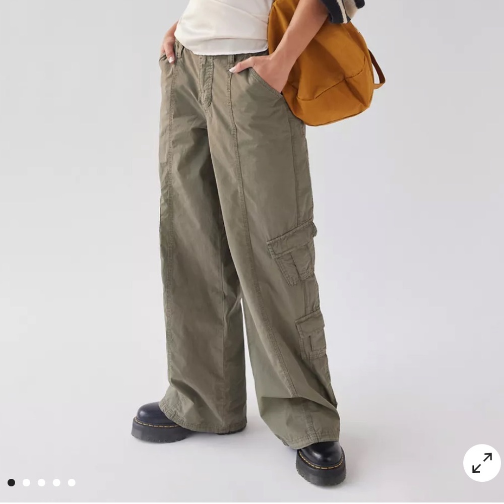 BDG Low-Rise Cargo Pant